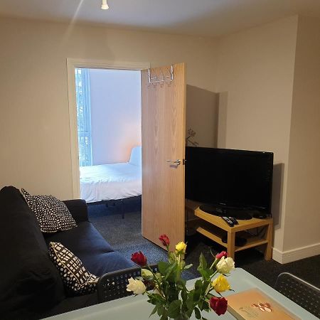 Birmingham Ruby, 2 Bedroom Apartment ภายนอก รูปภาพ