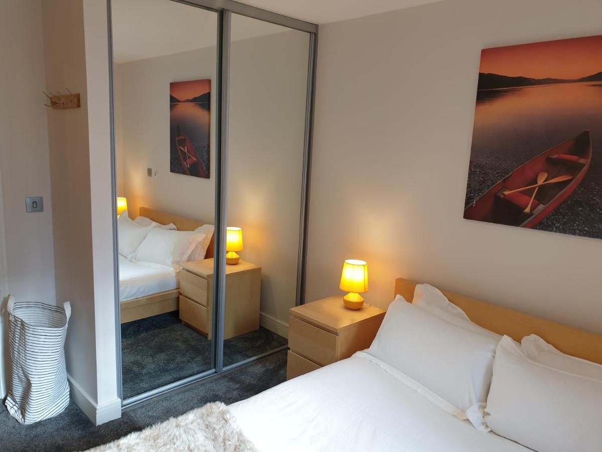 Birmingham Ruby, 2 Bedroom Apartment ภายนอก รูปภาพ