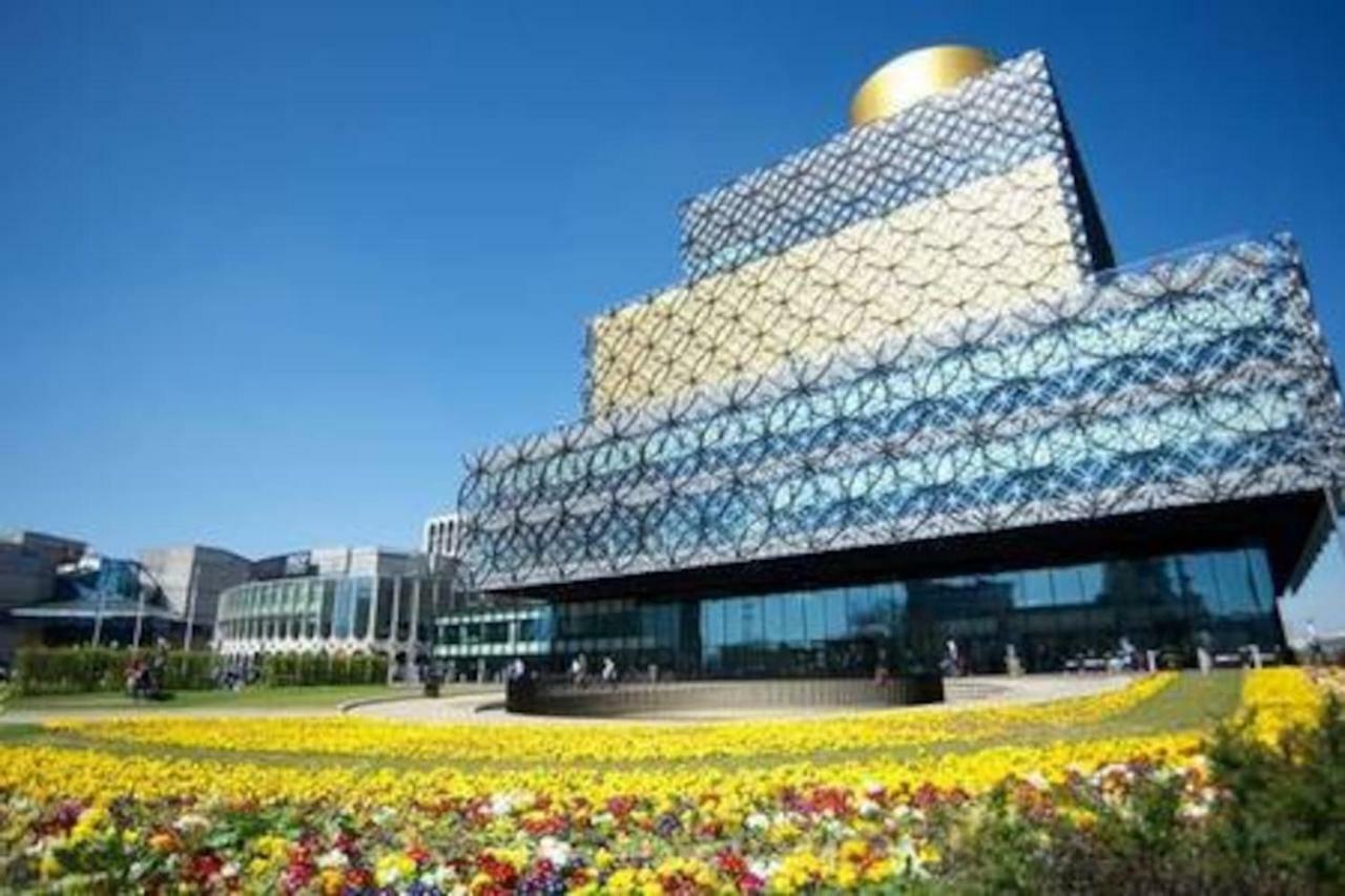 Birmingham Ruby, 2 Bedroom Apartment ภายนอก รูปภาพ